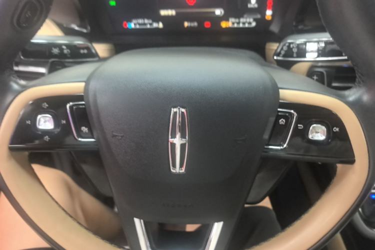 Used Lincoln Corsair 2022 2.0T Two-Wheel Drive Luxury Edition Steering Wheel