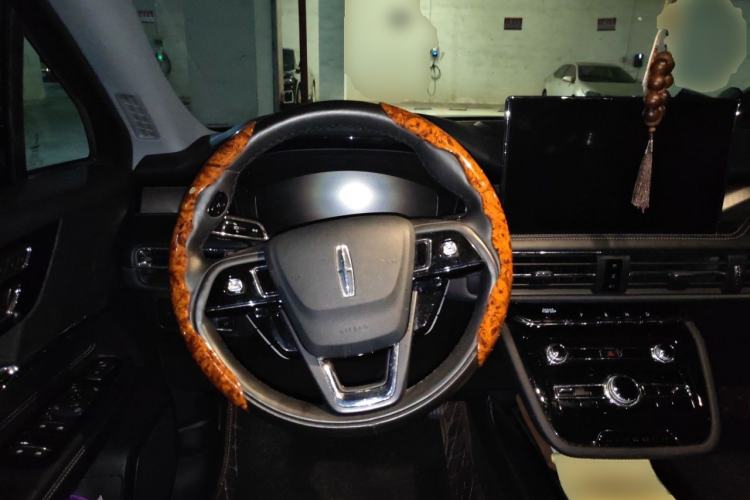 Used Lincoln Corsair 2022 2.0T Two-Wheel Drive Deluxe Edition Steering Wheel