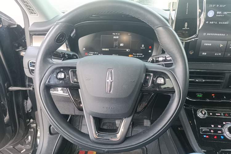 Used Lincoln Corsair 2022 2.0T Two-Wheel Drive Deluxe Edition Steering Wheel