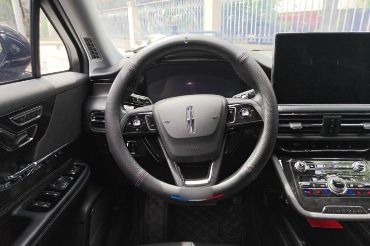 Used Lincoln Corsair 2022 Revised Version 2.0T Two-Wheel Drive Premium Edition Steering Wheel