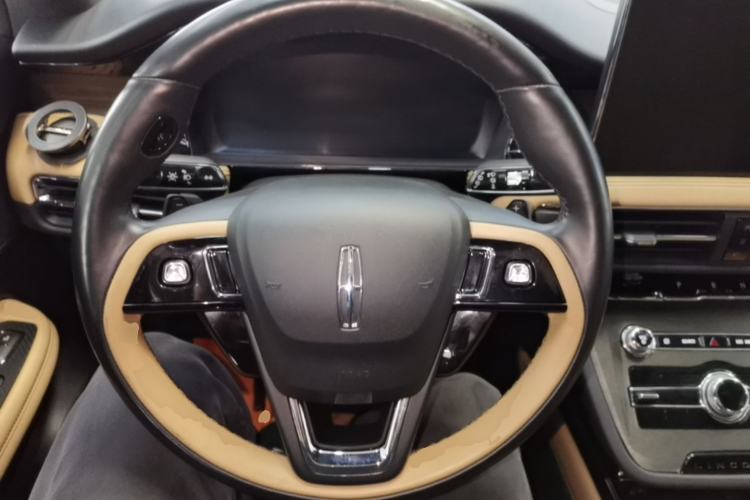 Used Lincoln Corsair 2022 2.0T Two-Wheel Drive Luxury Edition Steering Wheel