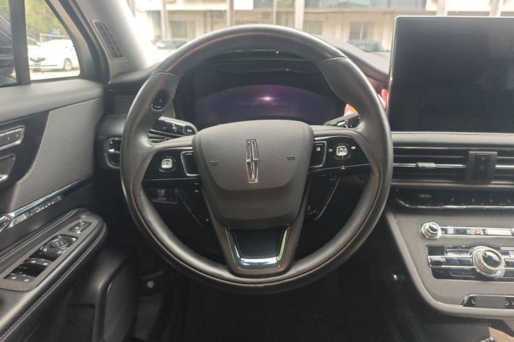 Used Lincoln Corsair 2022 2.0T Two-Wheel Drive Deluxe Edition Steering Wheel