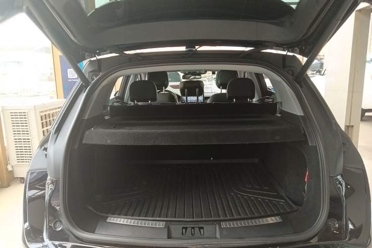 Used Lincoln Corsair 2022 Revised Version 2.0T Two-Wheel Drive Premium Edition Trunk