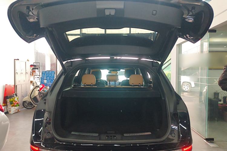 Used Lincoln Corsair 2022 2.0T Two-Wheel Drive Luxury Edition Trunk