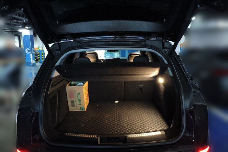 Used Lincoln Corsair 2022 2.0T Two-Wheel Drive Deluxe Edition Trunk