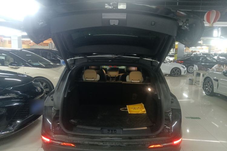 Used Lincoln Corsair 2022 2.0T Two-Wheel Drive Luxury Edition Trunk