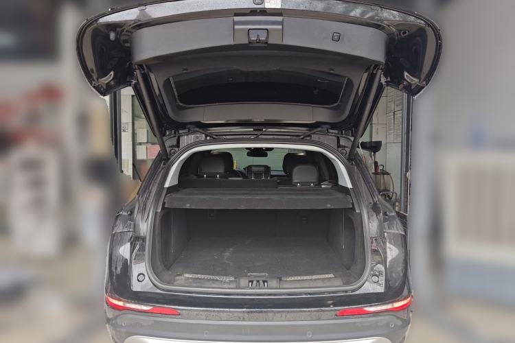 Used Lincoln Corsair 2022 2.0T Two-Wheel Drive Luxury Edition Trunk