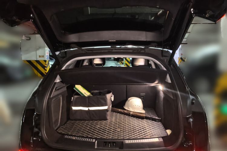 Used Lincoln Corsair 2022 2.0T Two-Wheel Drive Deluxe Edition Trunk