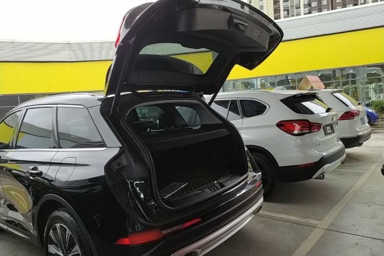 Used Lincoln Corsair 2022 2.0T Two-Wheel Drive Luxury Edition Trunk