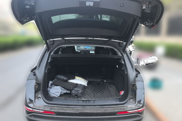 Used Lincoln Corsair 2022 2.0T Two-Wheel Drive Luxury Edition Trunk