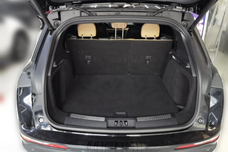 Used Lincoln Corsair 2022 2.0T Two-Wheel Drive Luxury Edition Trunk