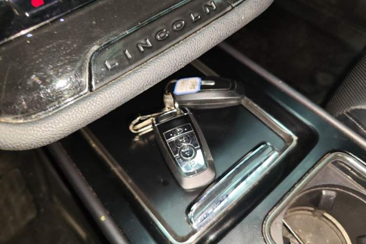 Used Lincoln Corsair 2022 2.0T Two-Wheel Drive Deluxe Edition Vehicle Key