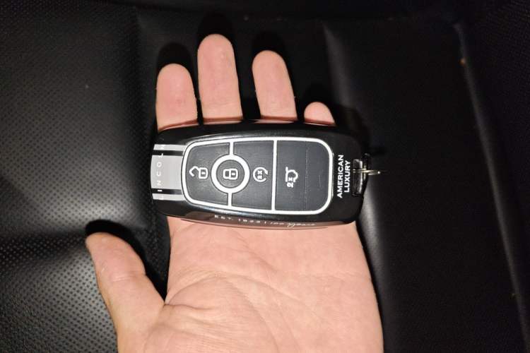 Used Lincoln Corsair 2022 Revised Version 2.0T Two-Wheel Drive Premium Edition Vehicle Key