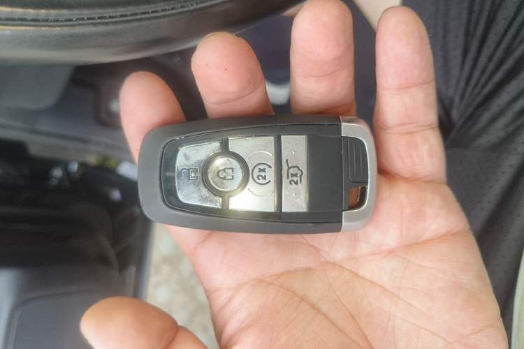 Used Lincoln Corsair 2022 2.0T Two-Wheel Drive Deluxe Edition Vehicle Key