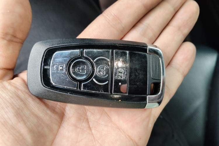 Used Lincoln Corsair 2022 2.0T Two-Wheel Drive Luxury Edition Vehicle Key