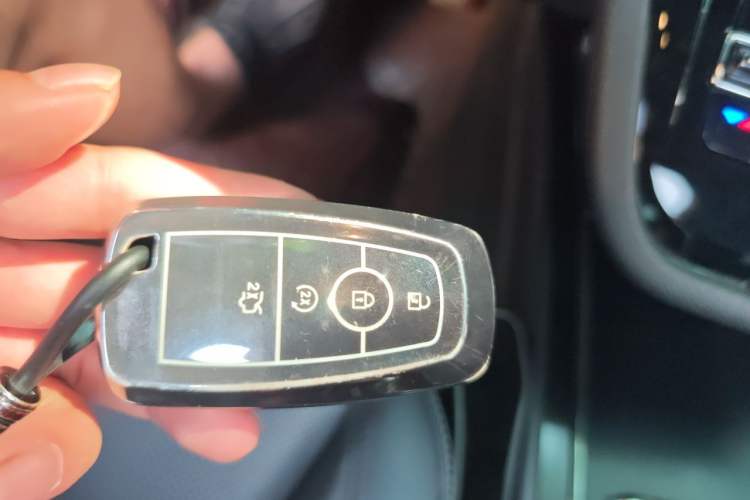 Used Lincoln Corsair 2022 2.0T Two-Wheel Drive Deluxe Edition Vehicle Key