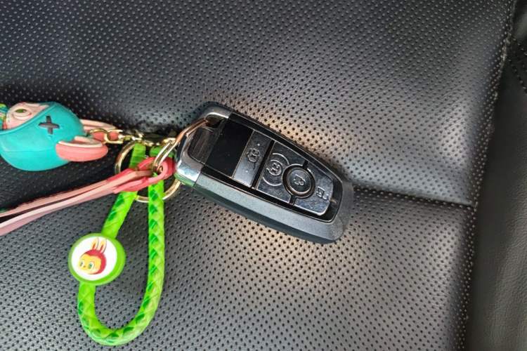 Used Lincoln Corsair 2022 2.0T Two-Wheel Drive Deluxe Edition Vehicle Key