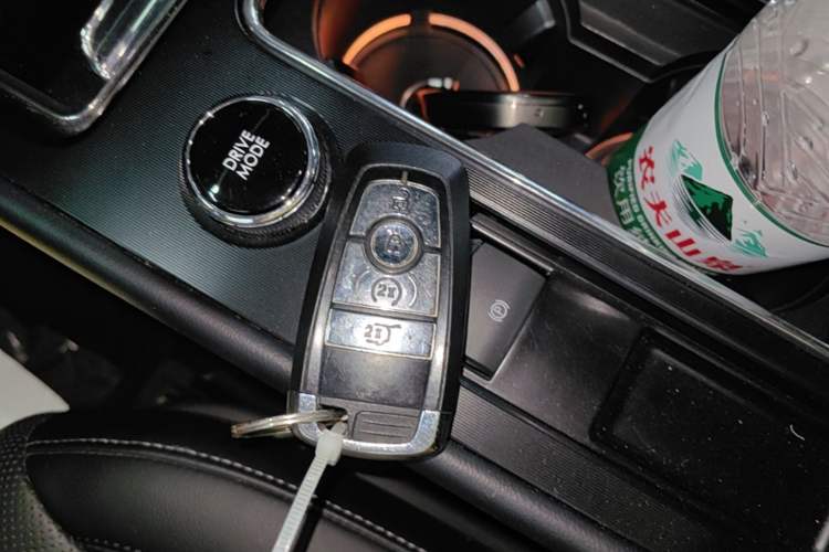 Used Lincoln Corsair 2022 2.0T Two-Wheel Drive Luxury Edition Vehicle Key