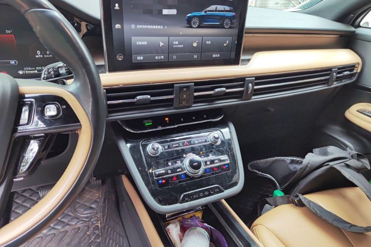 Used Lincoln Corsair 2022 2.0T Two-Wheel Drive Luxury Edition Audio And AC Panel