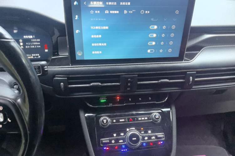 Used Lincoln Corsair 2022 2.0T Two-Wheel Drive Deluxe Edition Audio And AC Panel