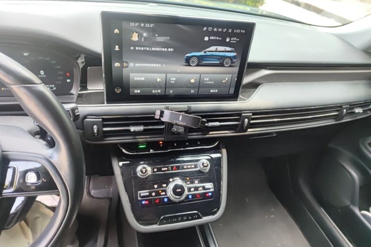 Used Lincoln Corsair 2022 2.0T Two-Wheel Drive Deluxe Edition Audio And AC Panel