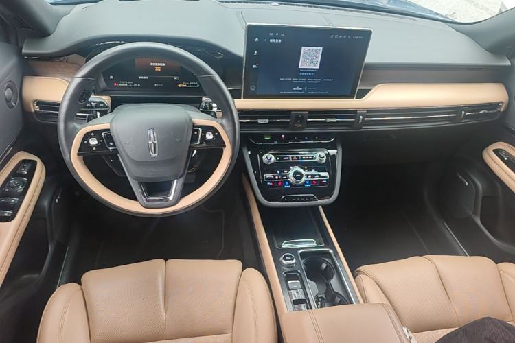Used Lincoln Corsair 2022 2.0T Four-Wheel Drive Prestige Edition Center Console