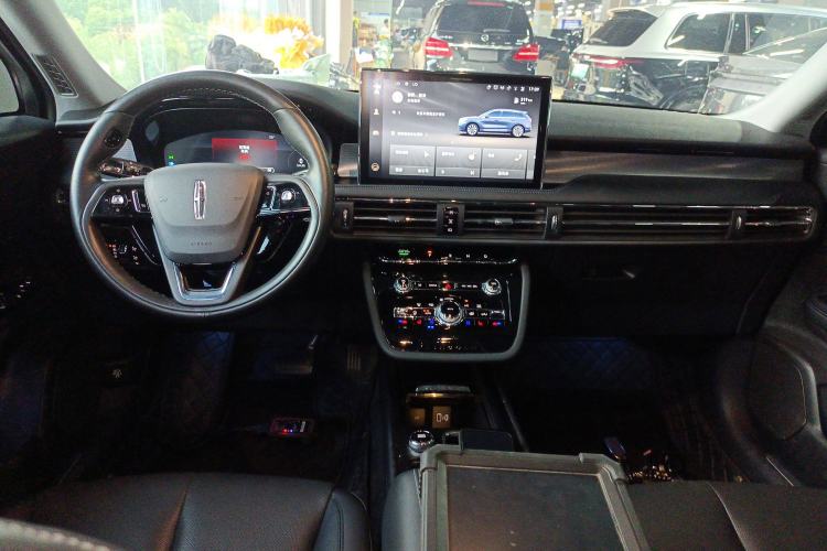 Used Lincoln Corsair 2022 2.0T Two-Wheel Drive Luxury Edition Center Console