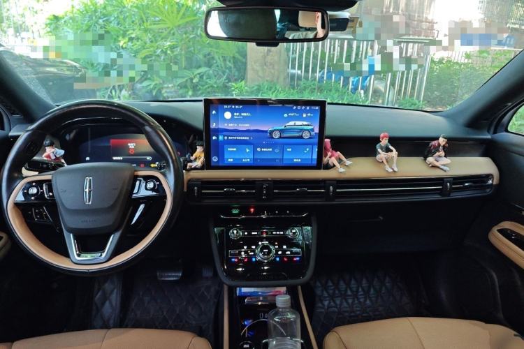 Used Lincoln Corsair 2022 Revised Version 2.0T Two-Wheel Drive Luxury Edition Center Console
