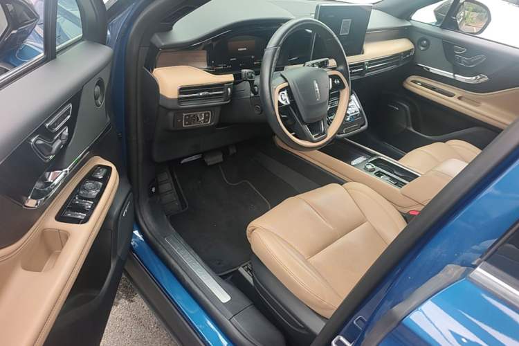 Used Lincoln Corsair 2022 2.0T Four-Wheel Drive Prestige Edition Driver Seat