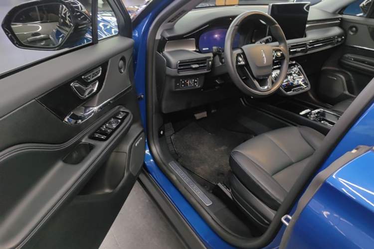 Used Lincoln Corsair 2022 2.0T Two-Wheel Drive Luxury Edition Driver Seat