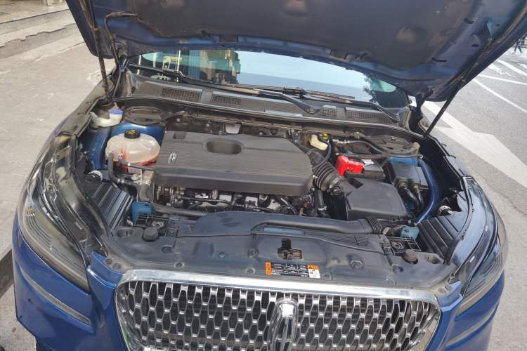 Used Lincoln Corsair 2022 2.0T Two-Wheel Drive Deluxe Edition Engine Bay