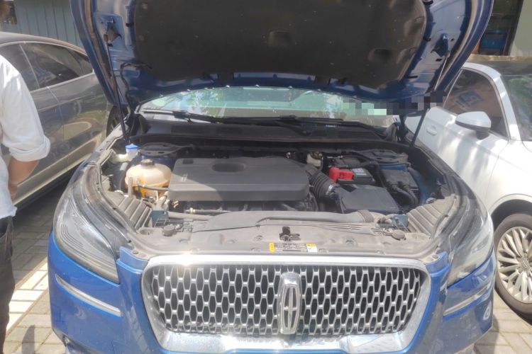 Used Lincoln Corsair 2022 2.0T Two-Wheel Drive Deluxe Edition Engine Bay