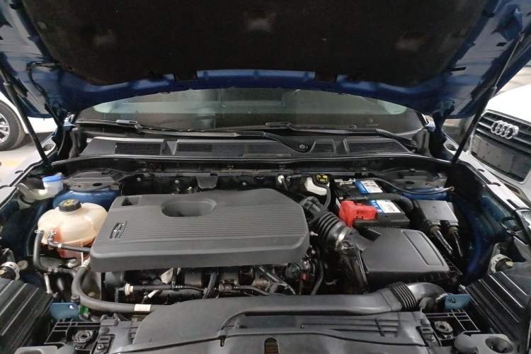 Used Lincoln Corsair 2022 2.0T Two-Wheel Drive Luxury Edition Engine Bay