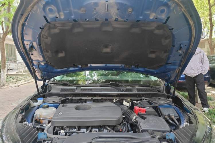Used Lincoln Corsair 2022 2.0T Two-Wheel Drive Deluxe Edition Engine Bay
