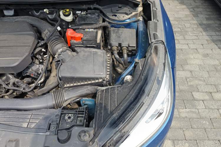 Used Lincoln Corsair 2022 2.0T Four-Wheel Drive Prestige Edition Engine Bay Left