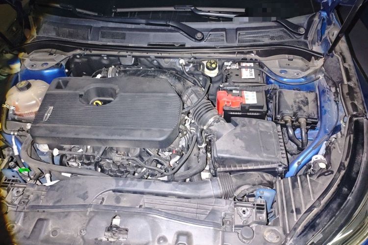 Used Lincoln Corsair 2022 2.0T Two-Wheel Drive Deluxe Edition Engine Bay Left