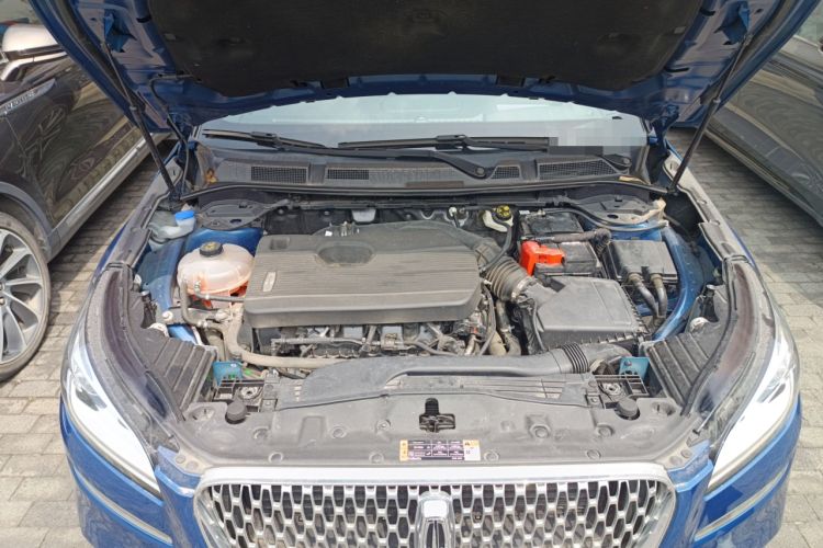 Used Lincoln Corsair 2022 2.0T Four-Wheel Drive Prestige Edition Engine Bay