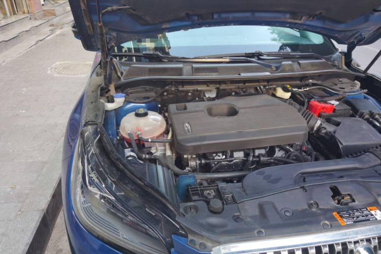 Used Lincoln Corsair 2022 2.0T Two-Wheel Drive Deluxe Edition Engine Bay Right