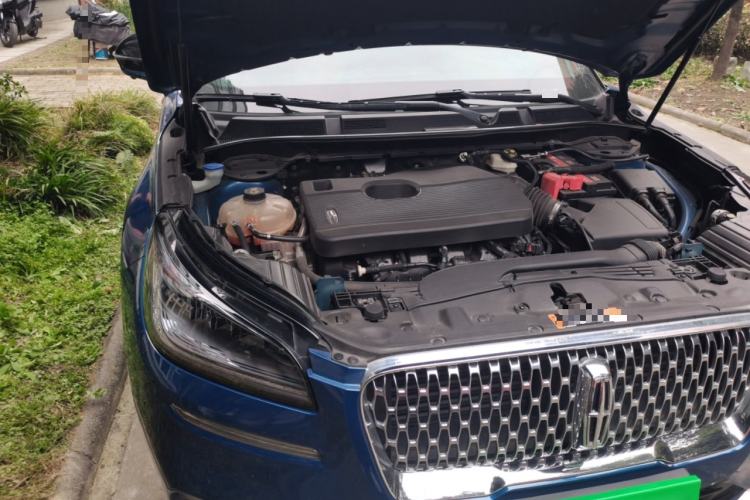 Used Lincoln Corsair 2022 2.0T Two-Wheel Drive Luxury Edition Engine Bay Right