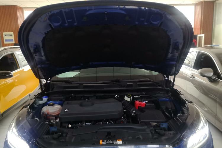 Used Lincoln Corsair 2022 2.0T Two-Wheel Drive Deluxe Edition Engine Bay
