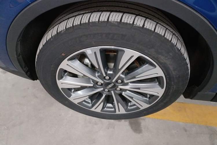 Used Lincoln Corsair 2022 2.0T Two-Wheel Drive Luxury Edition Exterior 3