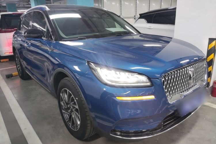 Used Lincoln Corsair 2022 2.0T Two-Wheel Drive Deluxe Edition Front Right 45 Deg