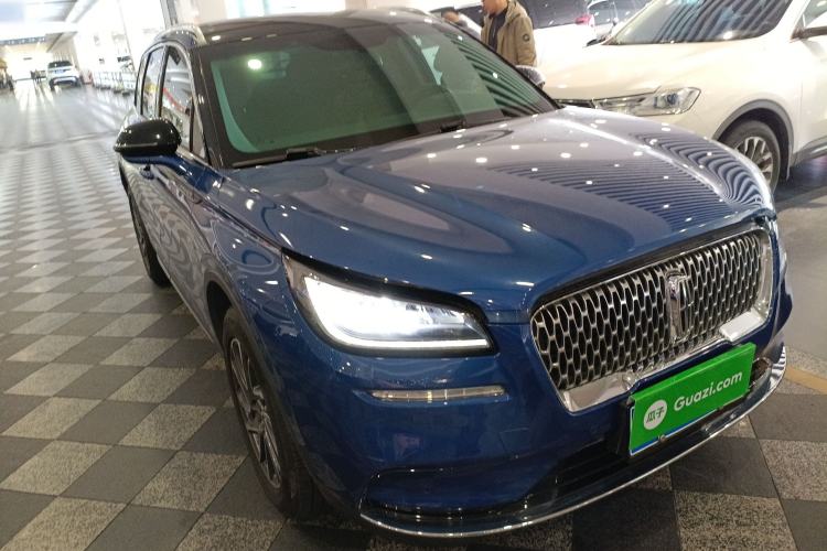 Used Lincoln Corsair 2022 2.0T Two-Wheel Drive Deluxe Edition Front Right 45 Deg