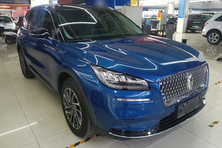 Used Lincoln Corsair 2022 2.0T Two-Wheel Drive Deluxe Edition Front Right 45 Deg
