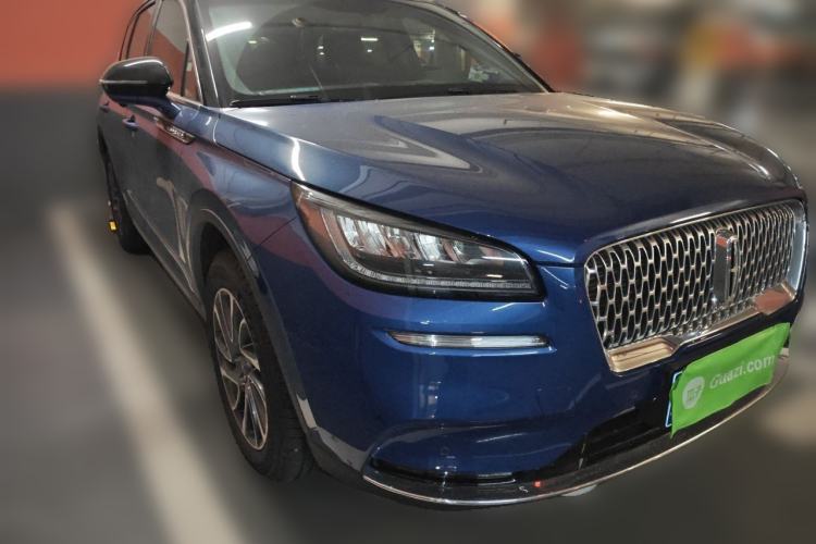 Used Lincoln Corsair 2022 2.0T Two-Wheel Drive Deluxe Edition Front Right 45 Deg