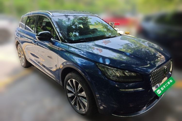 Used Lincoln Corsair 2022 Revised Version 2.0T Two-Wheel Drive Luxury Edition Front Right 45 Deg