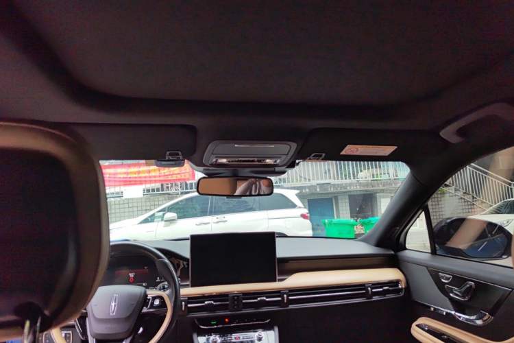 Used Lincoln Corsair 2022 2.0T Two-Wheel Drive Luxury Edition Headliner