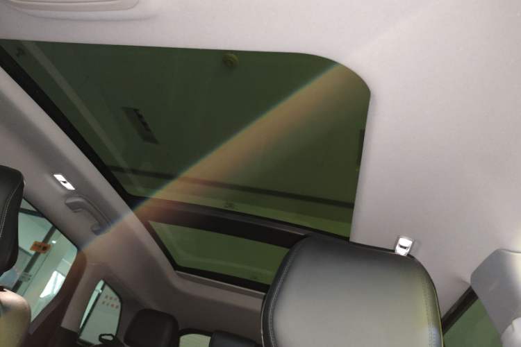 Used Lincoln Corsair 2022 2.0T Two-Wheel Drive Deluxe Edition Headliner