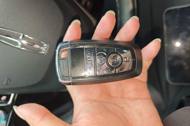 Used Lincoln Corsair 2022 2.0T Two-Wheel Drive Luxury Edition Interior 1