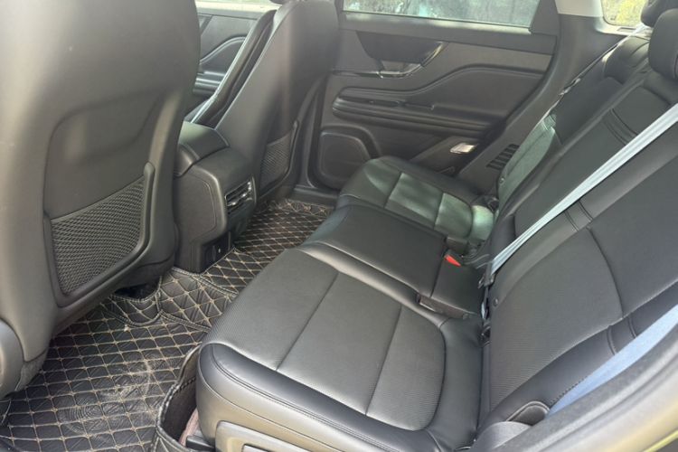 Used Lincoln Corsair 2022 2.0T Two-Wheel Drive Luxury Edition Interior 4